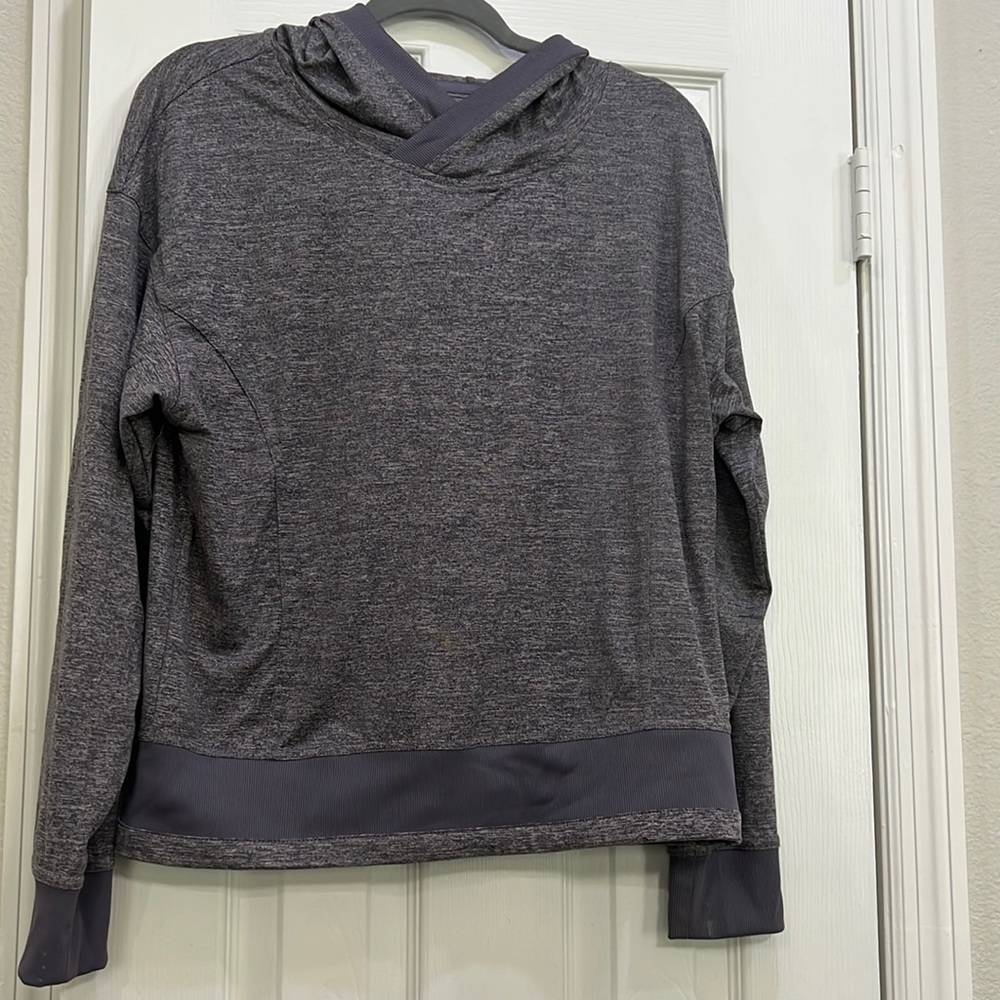 Mondetta performance luxury size s, lightweight hoodie, heather eggplant color